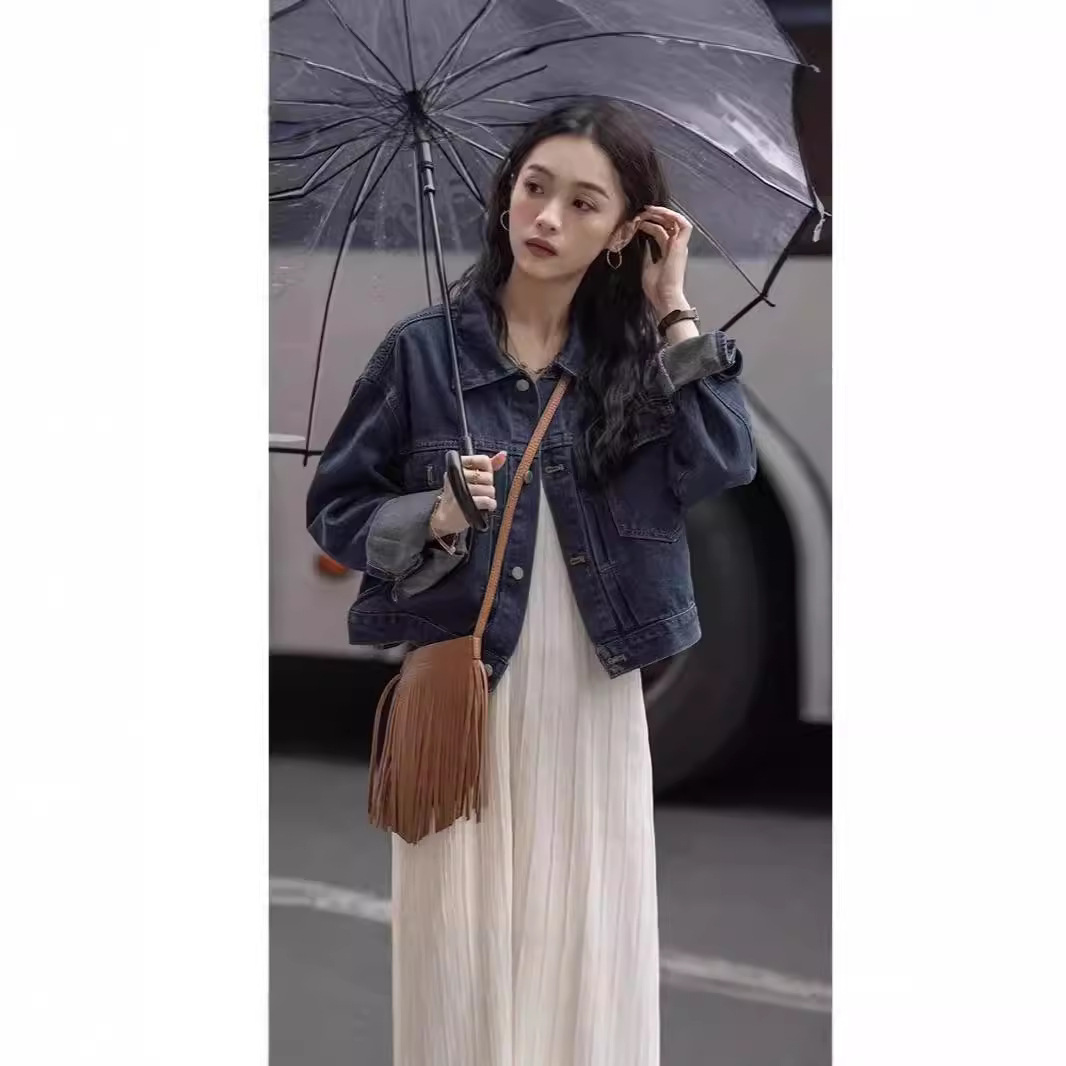 2024 Spring and Autumn New Ins Hong Kong-style Denim Blue Short Coat Small Casual Korean-style Loose Top for Women