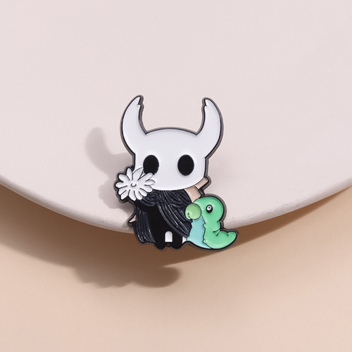 Personalized Design Cartoon Game Hollow Knight Merchandise Metal Commemorative Pin Backpack Hat Anime Versatile Decorative Fastener
