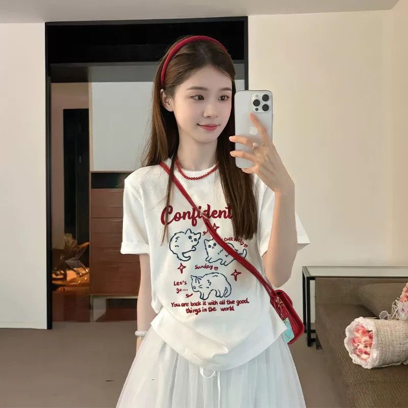 여성을위한 흰색 순수 코튼 반팔 티셔츠 2025 새로운 여름 반팔 느슨한 내부 레이어링 셔츠 여성을위한 멋진 탑