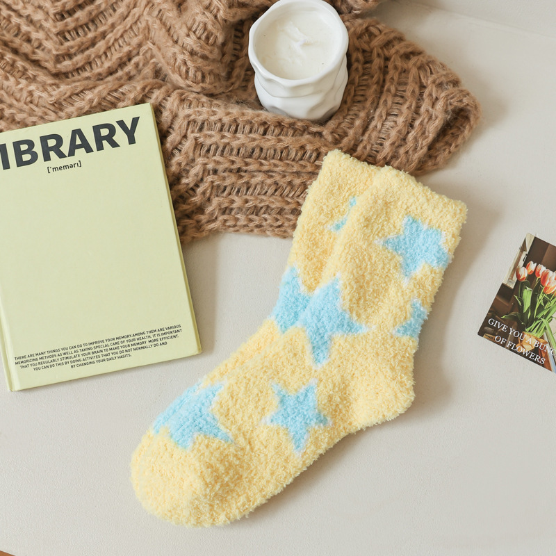 Cross-Border Autumn and Winter Socks, Coral Fleece Women's Socks, Cute Five-Pointed Star Home Floor Mid-Tube Plush Warm Sleep Socks