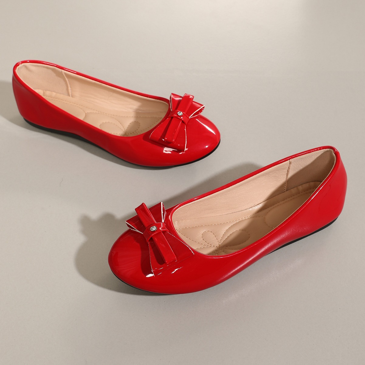Sabrinas femininas com laço, mocassins rasos de verão_voghion.com