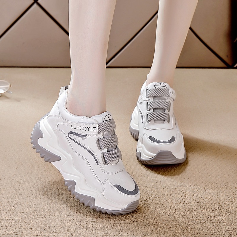 Aumentar la altura de los zapatos de mujer, zapatos casuales de soleas gruesas, otoño y invierno nuevos velcro ligero, zapatos de altura baja, zapatos de muffin transpirables.