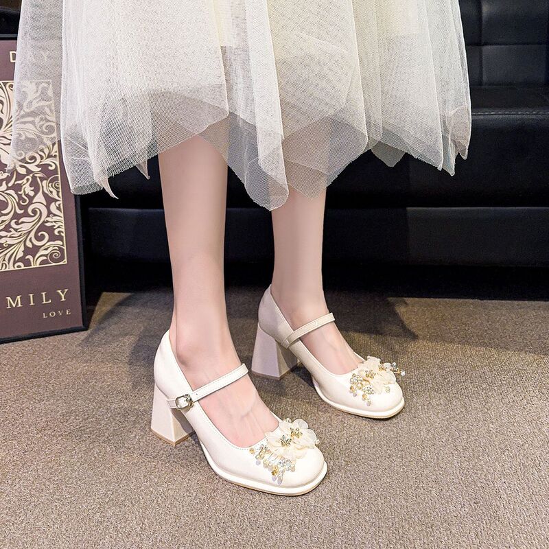 Mz-83 French-Style Mary Jane Wedding Shoes for Brides and Bridesmaids, Suitable for Daily Wear, with Chunky Heels That Are Comfortable, Available in Large Sizes and Wide Widths Mz-83 French-Style Mary Jane Wedding Shoes for Brides and Bridesmaids, Suitable for Daily Wear, with Chunky Heels That Are Comfortable, Available in Large Sizes and Wide Widths