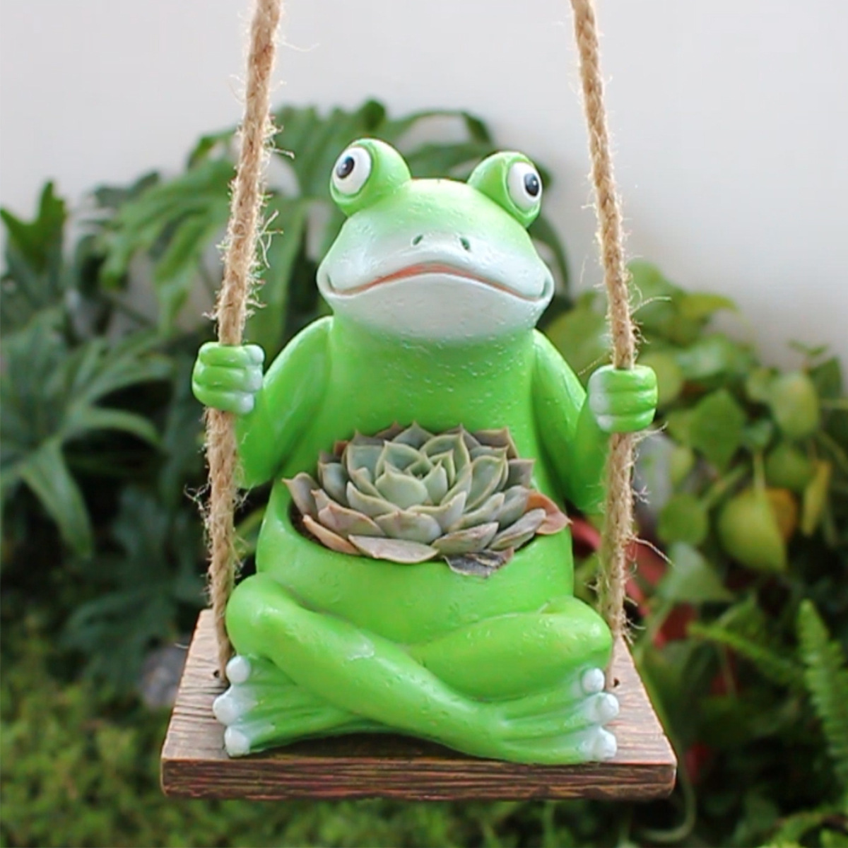 Cute simulation frog small flower pot wall-mounted resin home living room courtyard garden wall decoration small flower pot now