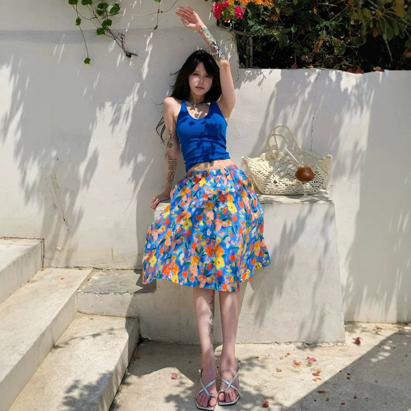 Beachwear: Stunning Thai halter neck top, 2026 super beautiful summer outfit, a complete set of blue skirts Beachwear: Stunning Thai halter neck top, 2026 super beautiful summer outfit, a complete set of blue skirts