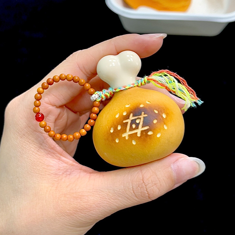 Сумка с ананасом из маки