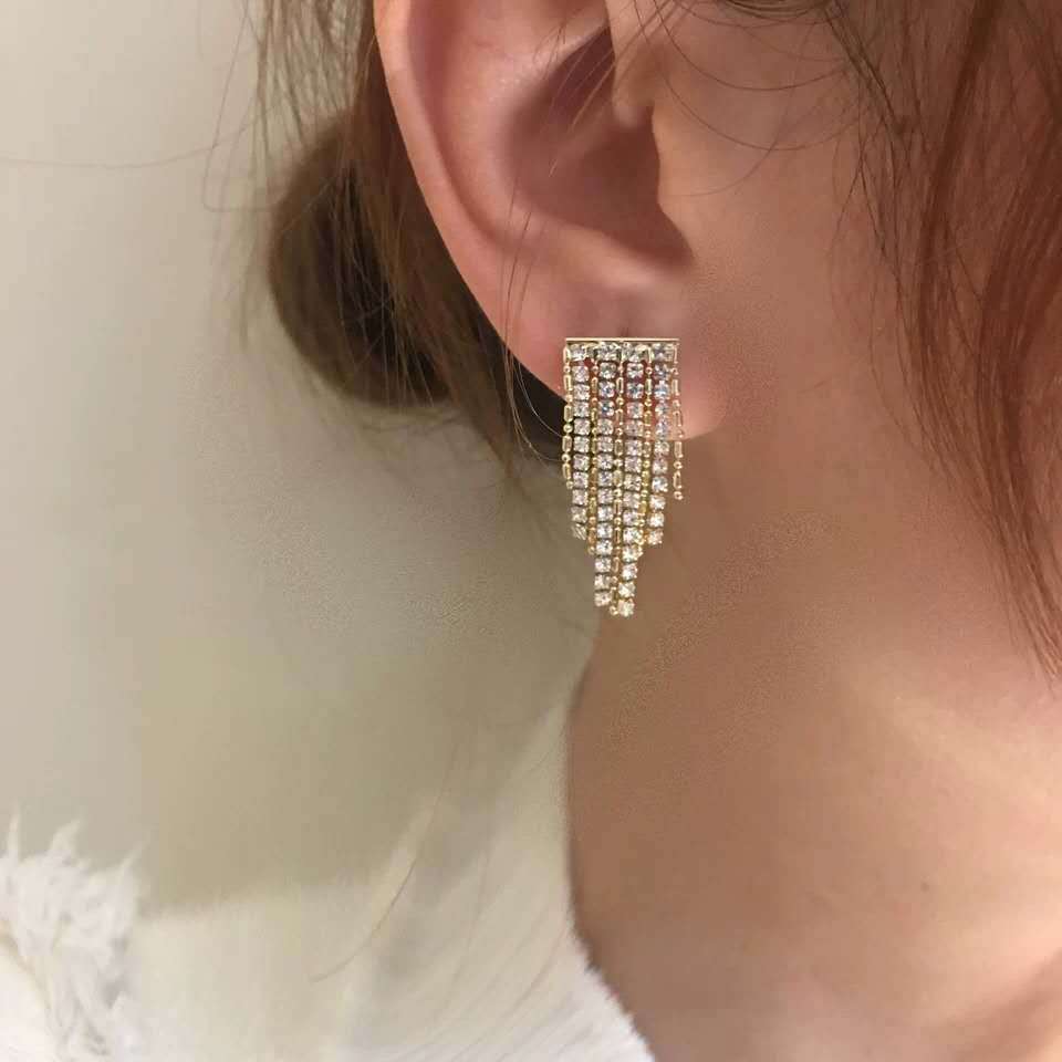 Daily Occasion Alloy Material 1 Pair Sweet Geometric Solid Color Tassel Plating Inlay Alloy Rhinestones Drop Earrings
