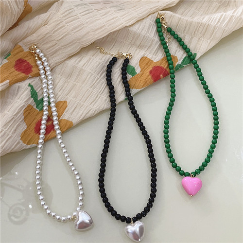 Sweet and cute girly style candy-colored love clavicle chain versatile necklace Korean new beaded pearl necklace