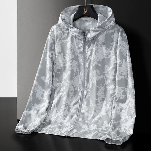 Camouflage Sunscreen Clothing Men's Loose plus size Hooded Summer Lightweight Jacket Anti-ultraviolet Fishing Waterproof Sunscreen Clothing Trendy