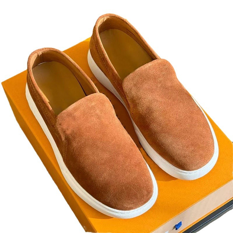 Mocassini casual da uomo in pelle di vacchetta modello slip-on_voghion.com