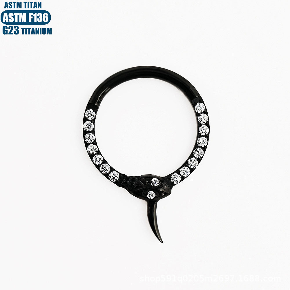 16G labret stud size and finish detail