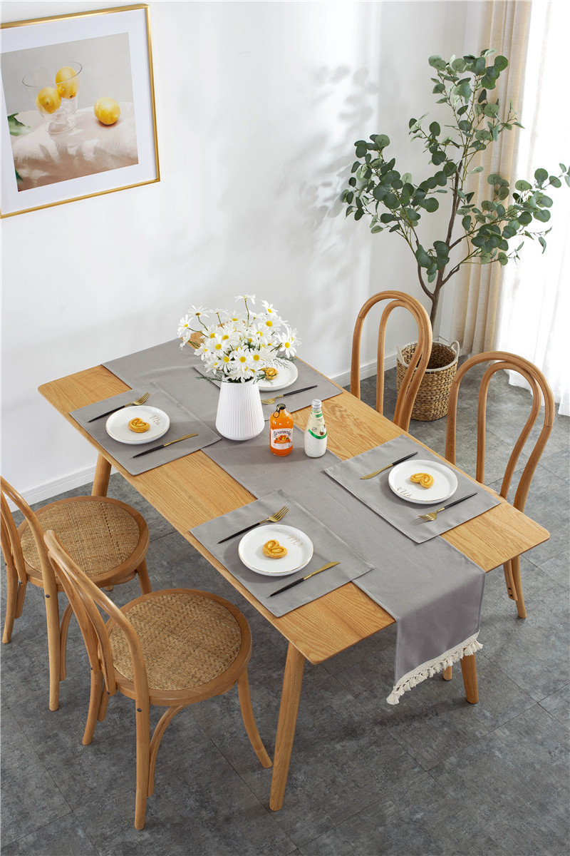 Tovaglia/runner da tavola rettangolare impermeabile, moderna e minimalista, tinta unita, in poliestere con nappe, direttamente da_voghion.com