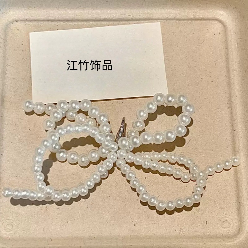 手缝蕾丝蝴蝶结