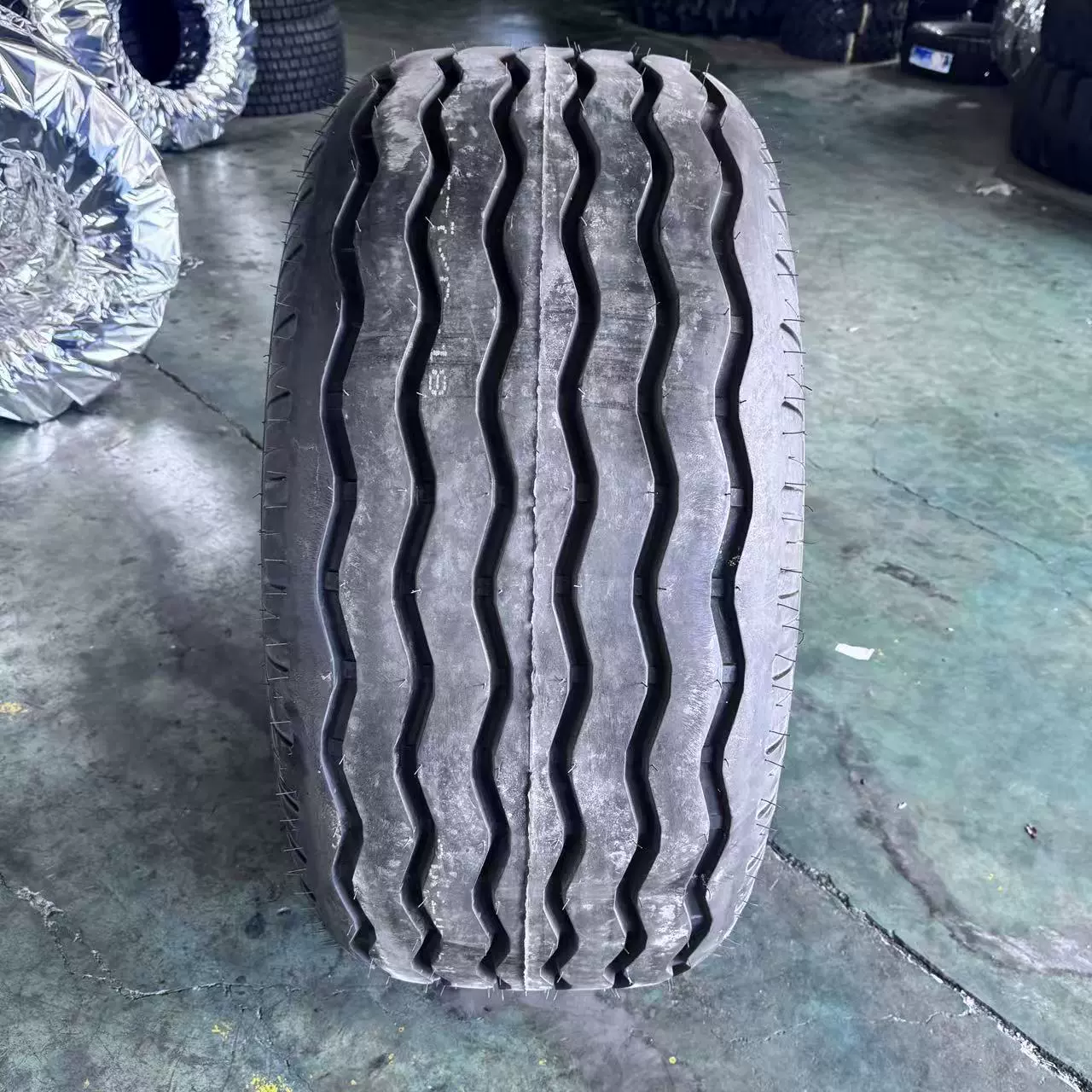 18-20 20-20河南风神沙漠运输车轮胎油田勘探修井机轮胎