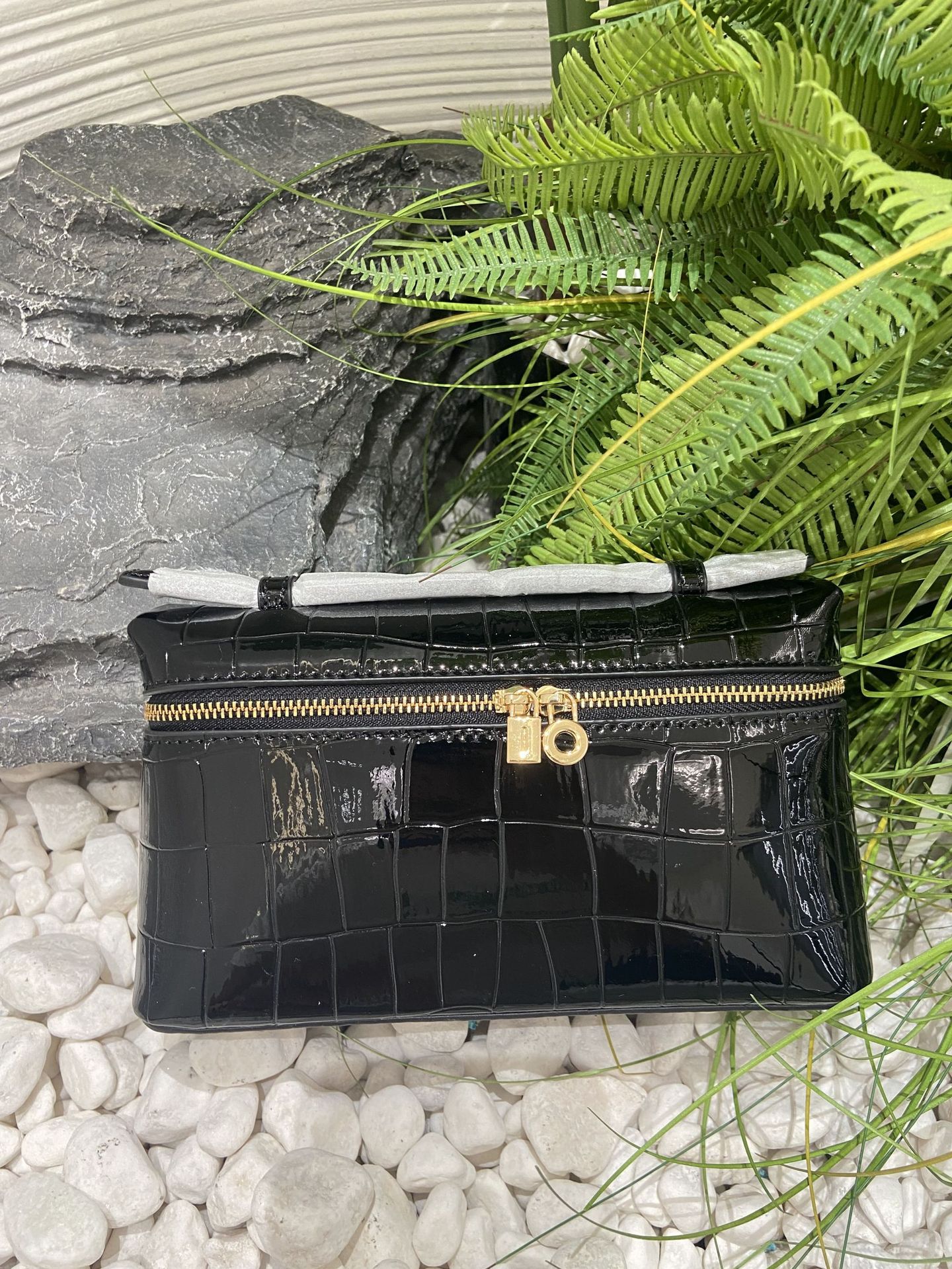 LP19gigi 同型化粧品袋 クロコダイル柄 ボックスバッグ 本革 ランチボックスバッグ ショルダー クロスボディ ポータブル 小さめ スクエアバッグ