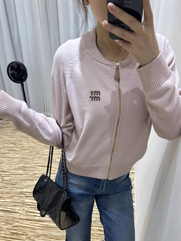 miu系字母刺绣针织开衫24FW早秋新款立领拉链针织外套上衣女|undefined