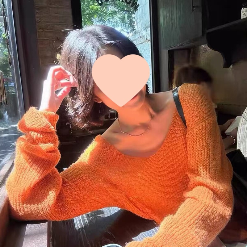 Casual orange V-neck pullover sweater for women, autumn and winter style, loose and soft, base knit top, beautiful top Casual orange V-neck pullover sweater for women, autumn and winter style, loose and soft, base knit top, beautiful top