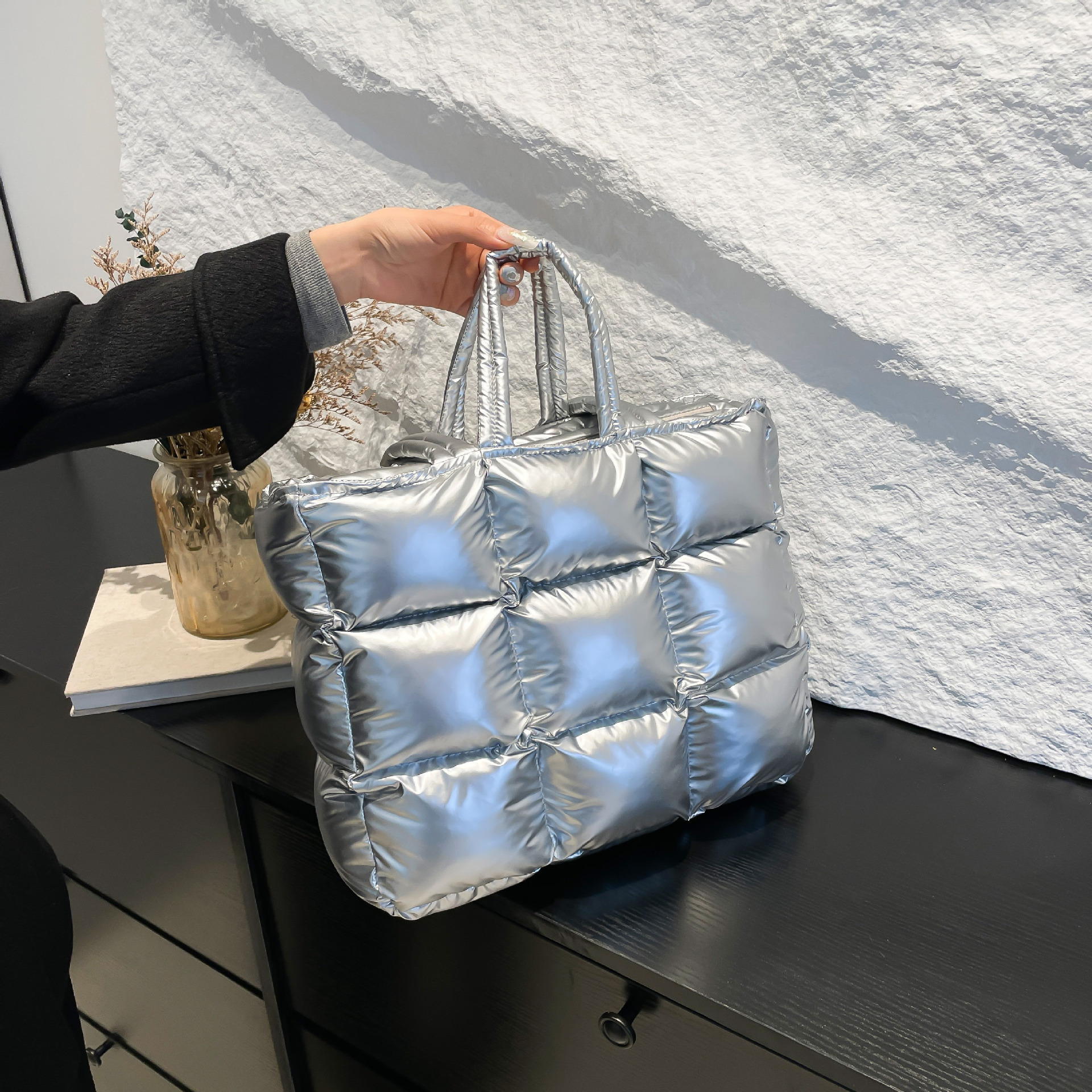 2024 estilo de invierno transfronterizo de nueve palacios chaqueta de algodón espacial suave de algodón de plumón bolso de hombro de mano bolso de mujer de algodón relleno