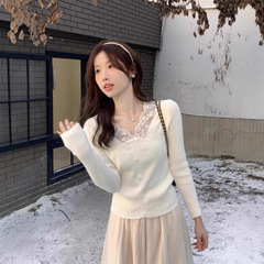 法式温柔风蕾丝v领针织打底衫女2025新款早秋修身显瘦内搭短上衣