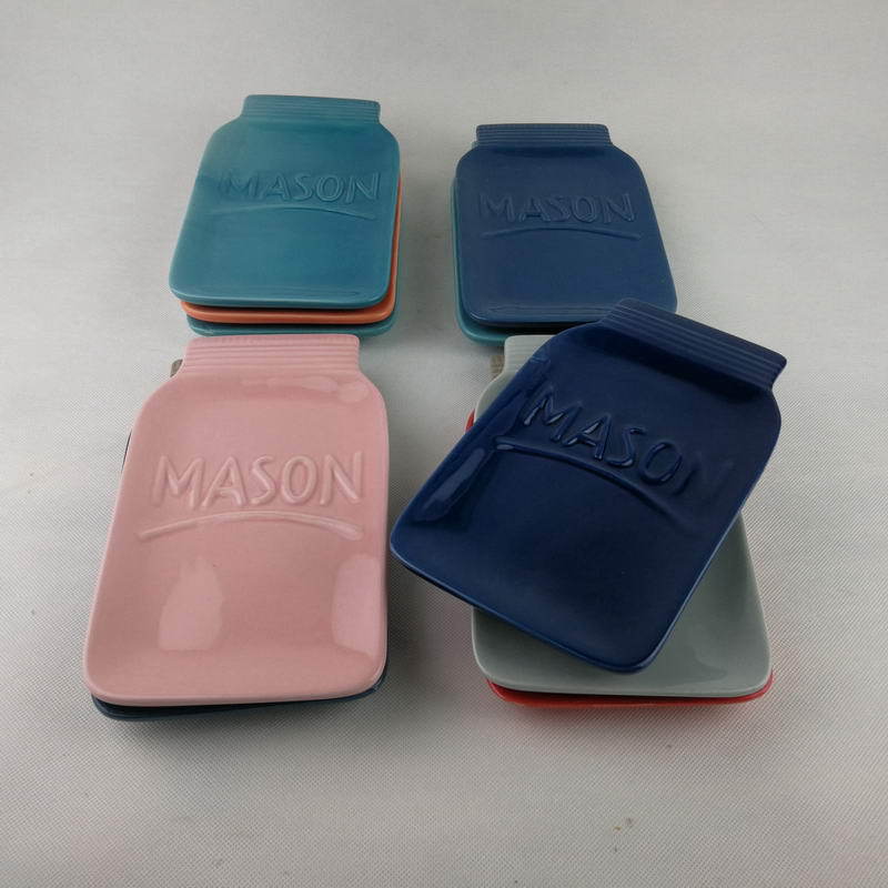 Soporte de cuchara de cerámica de Amazon Soporte de cuchara con forma de animal Exportación de cuchara Soporte de cuchara de Navidad Soporte de cuchara de nube blanca