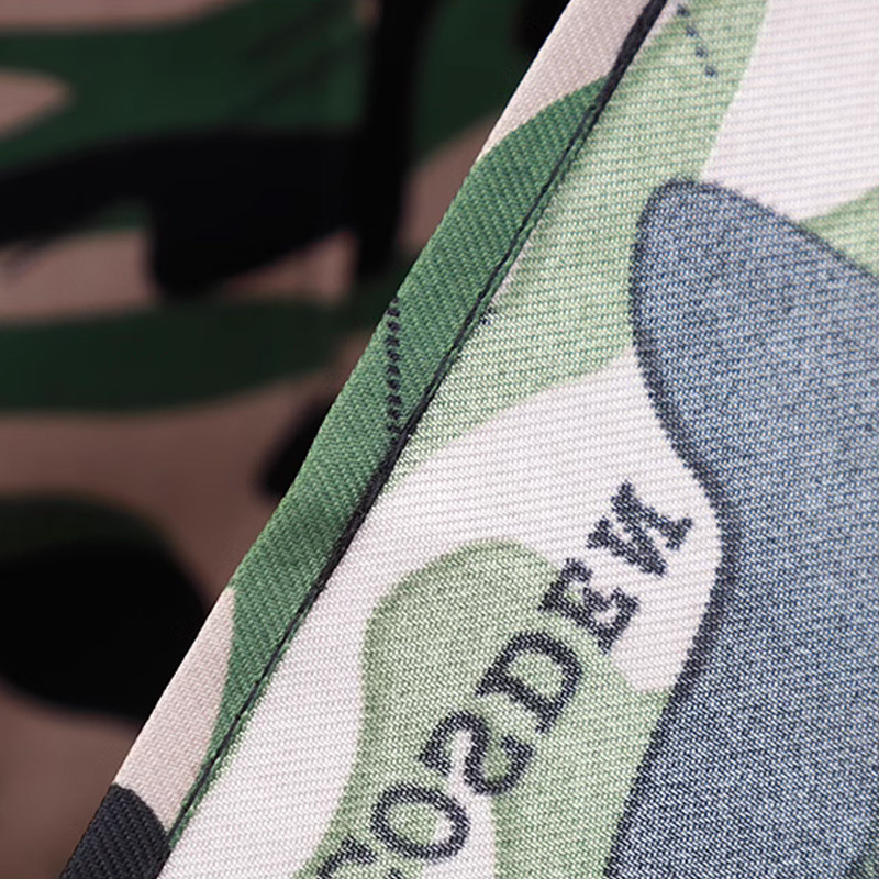 Camouflage inverted gown workwear for men, long-sleeved one-piece, wear-resistant, dustproof, stain-resistant, warehouse labor protective cover-up, factory workwear.