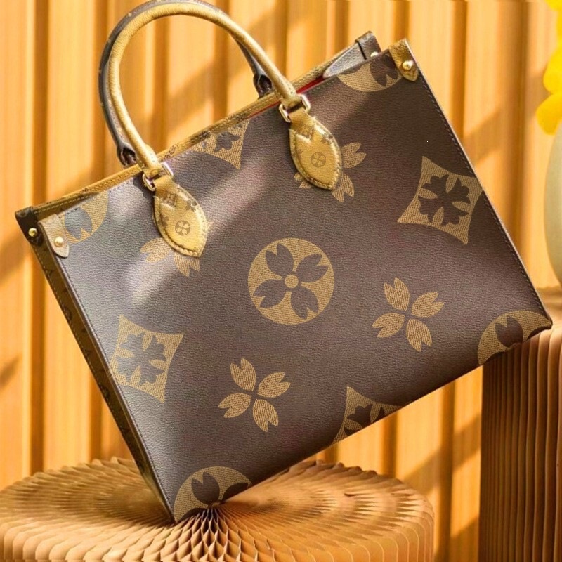Louis Vuitton? Vuitton tote crossbody bag in large, medium, and small sizes, handbag, shopping bag, mother-and-daughter bag, three-in-one mahjong bag Louis Vuitton? Vuitton tote crossbody bag in large, medium, and small sizes, handbag, shopping bag, mother-and-daughter bag, three-in-one mahjong bag