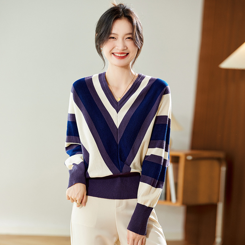 高级感蝙蝠袖毛衣针织衫女春秋2025新款条纹遮肚子洋气减龄上衣潮|undefined