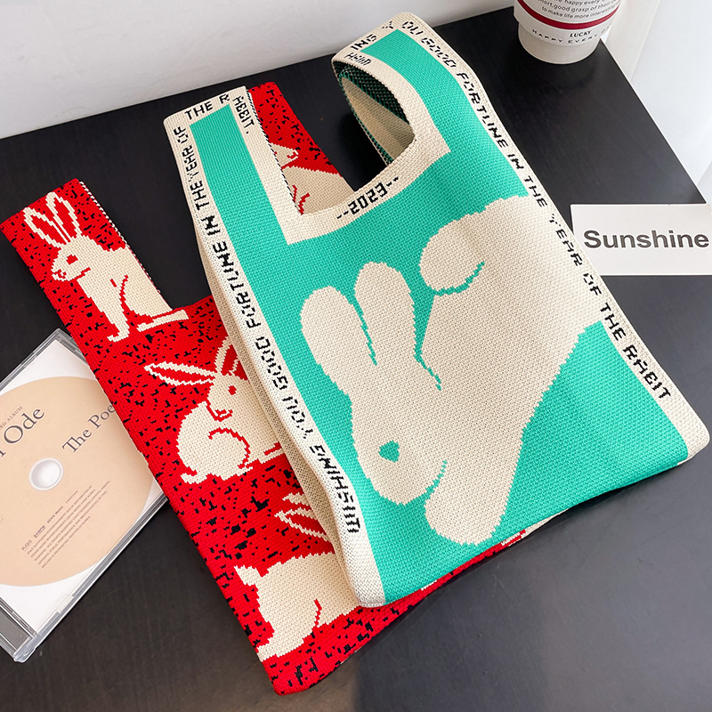 Große Kapazität Kaninchen gestrickt für Frauen 2023 neue Mode ausgehende Handtasche koreanische Ausgabe gewebte Einkaufstasche_voghion.com