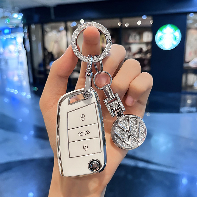 Suitable for 17 Volkswagen passat key case Old 18 passat car protective case buckle men's high-end women