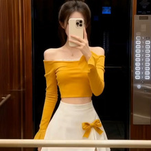 �������Sɫһ�ּ��L�����º����Y��ȹ�ɼ���ŮС���Ӛ��|�p�g���b