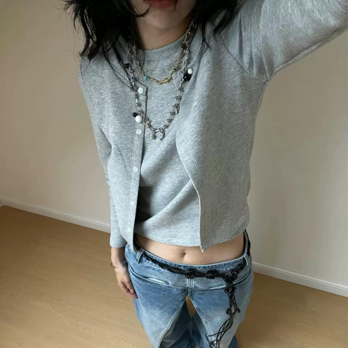 新款基础百搭叠穿设计假两件修身正肩纽扣开衫卫衣棉短上衣女3045