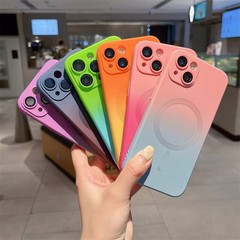 iPhone17 液体シリコン製携帯電話保護ケース Apple 16promax グラデーション磁気吸着フルカバーレンズフィルムに適用
