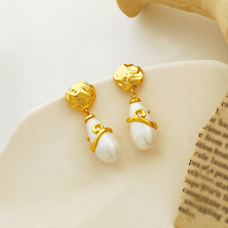 Fashion Irregular Copper Pearl Plating Drop Earrings 1 Pair