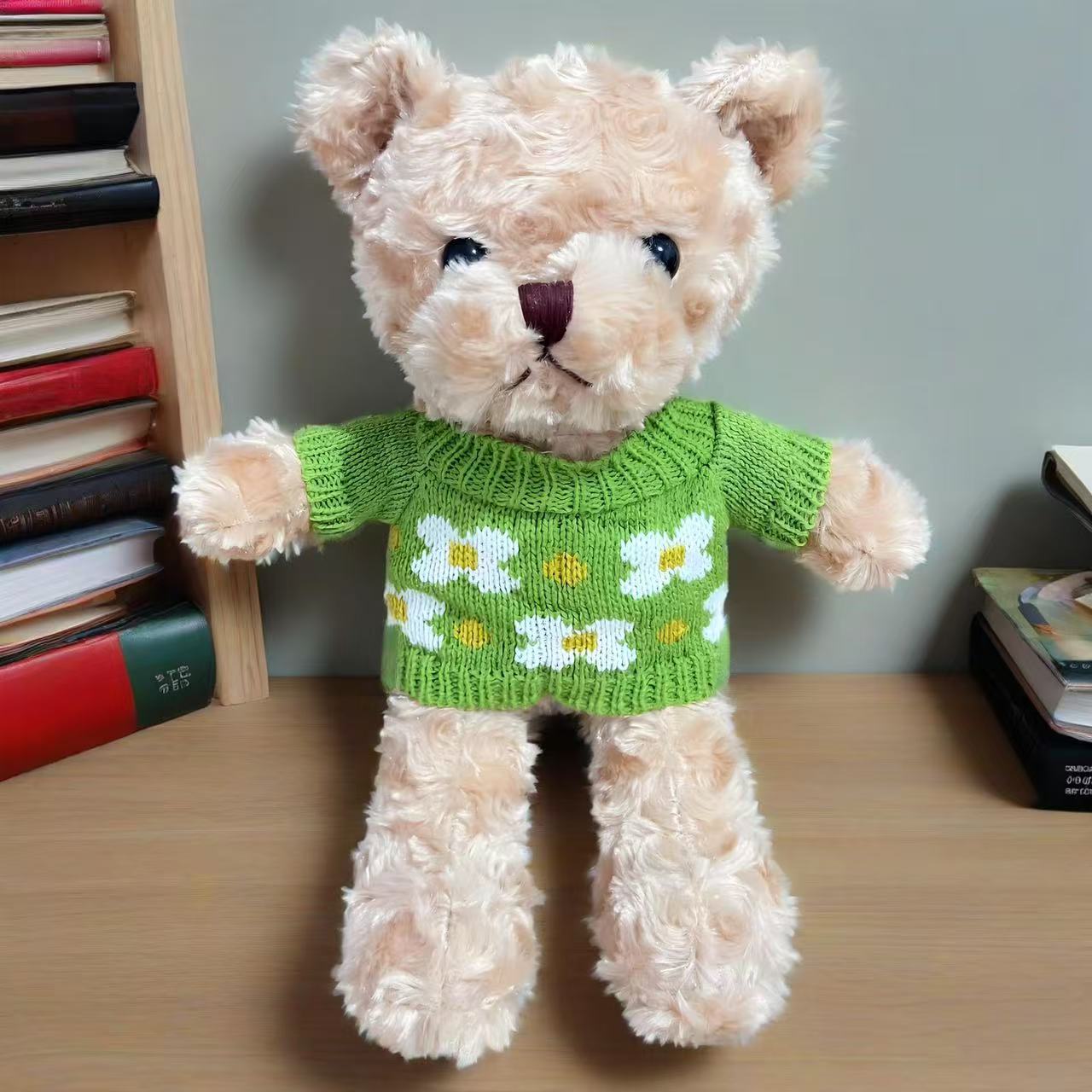 Green flower brown lemon flower bear