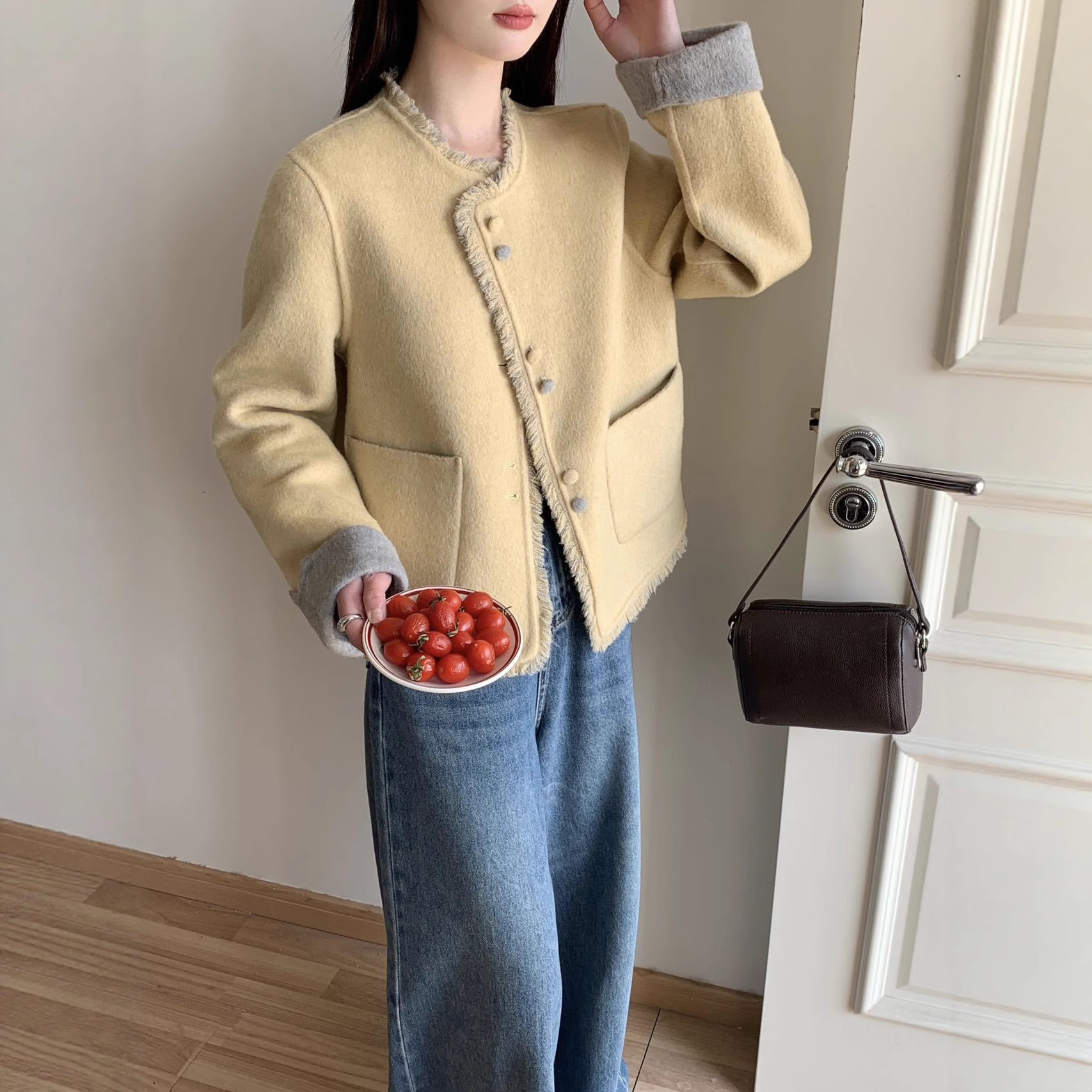 双面羊毛大衣女短款2025冬季新款撞色高端小香风圆领显瘦毛呢外套