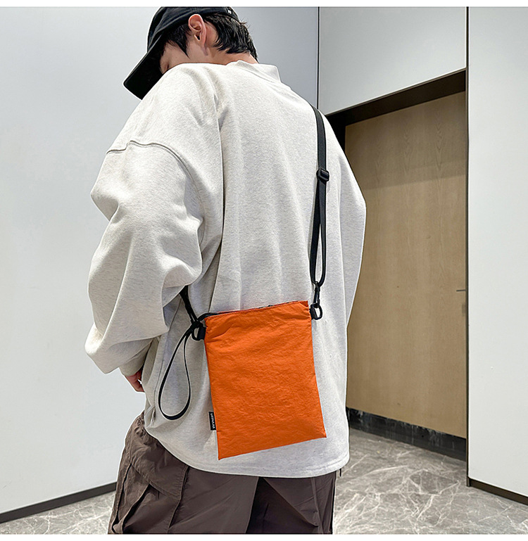 The 2025 summer new stylish, simple and individual small square bag is a trendy and casual single-shoulder crossbody bag for women undefined