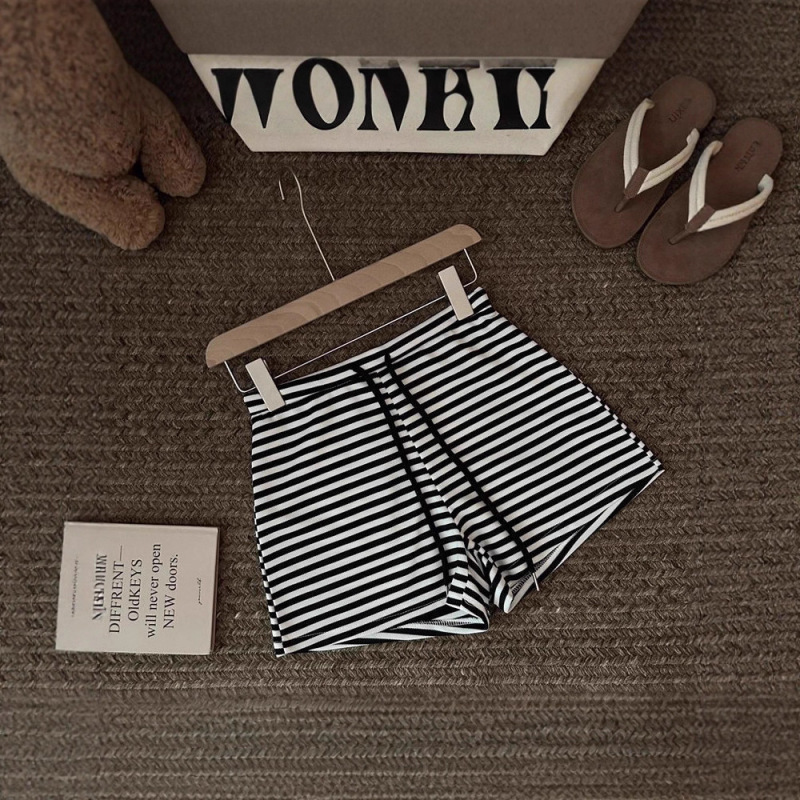Original Pique Striped Elastic Waist Straight A-Line Yoga Casual Pants for Women Summer Wear Striped Drawstring Shorts Original Pique Striped Elastic Waist Straight A-Line Yoga Casual Pants for Women Summer Wear Striped Drawstring Shorts