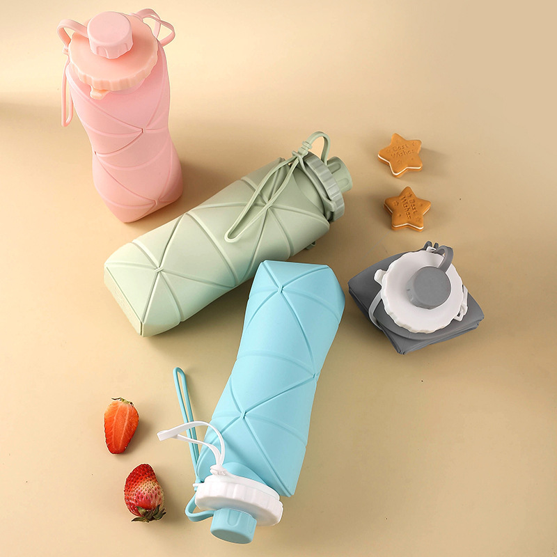 Taza de agua plegable de silicona taza de agua de deportes al aire libre retráctil portátil 600ml taza de agua de deportes al aire libre de viaje de gran capacidad