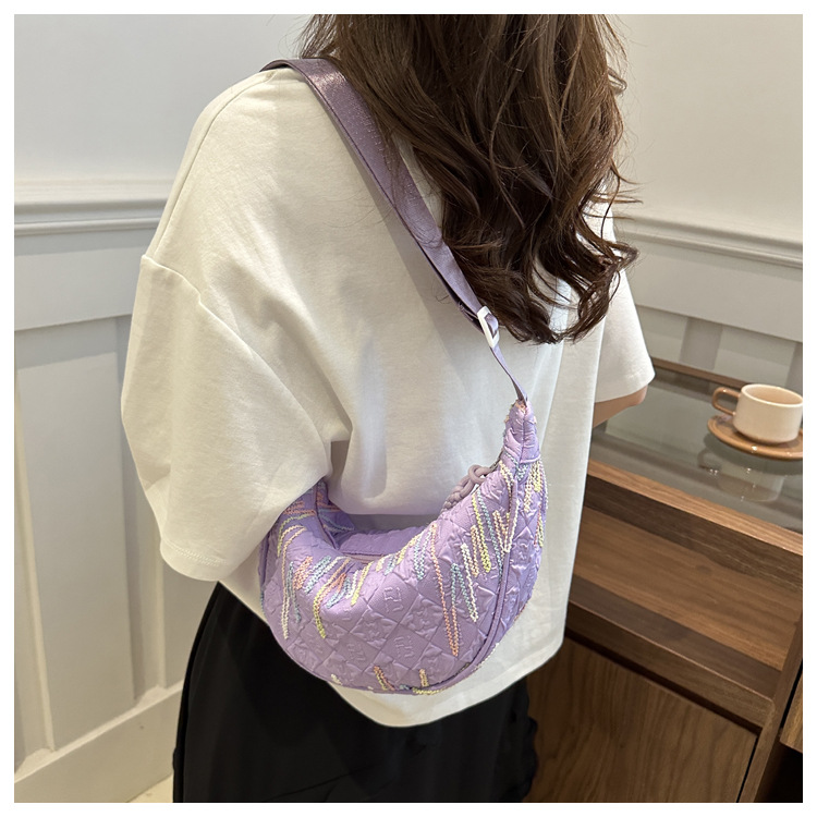 The new 2024 fashionable canvas versatile dumpling bag, a simple and stylish single-shoulder bag for commuting ladies with a high level of appearance undefined