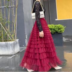 多用途の妖精のような気質のフリルメッシュ多層スカート、スリムでヒップをカバーする女性用のレディースケーキロングスカート