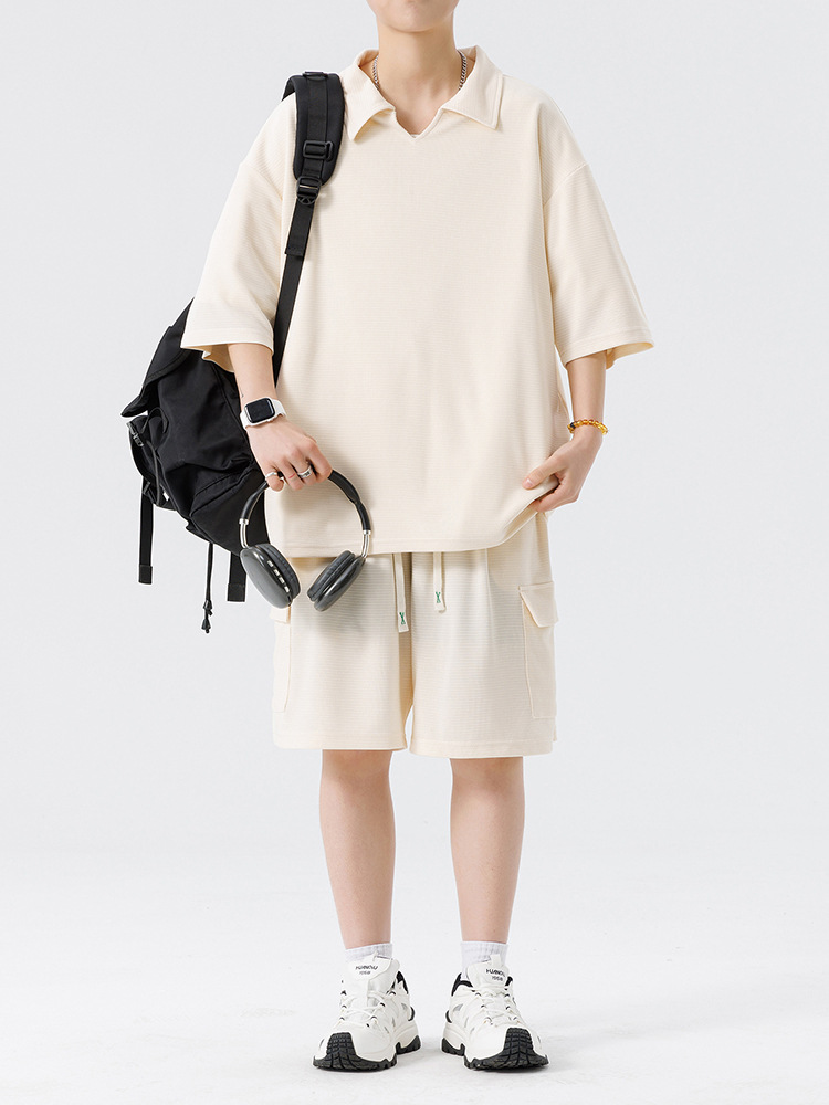 Nuevo traje deportivo suelto con solapa para hombre, pantalones cortos de manga corta para hombre de moda juvenil, traje de dos piezas casual y simple