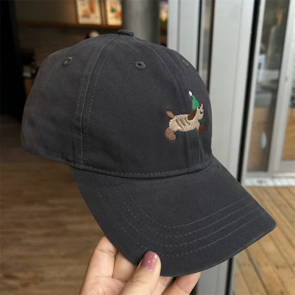 Cute Wachshund Puppy Embroidered Cap New Style Showing Face Small Autumn Sunscreen Baseball Cap Sun Hat for Men and Women