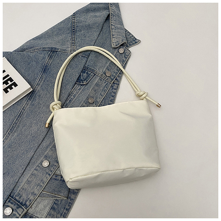 2025 New Korean-style fashionable and niche single-shoulder bag, hand-held trendy and casual bucket bag, women's commuting crossbody bag for work undefined