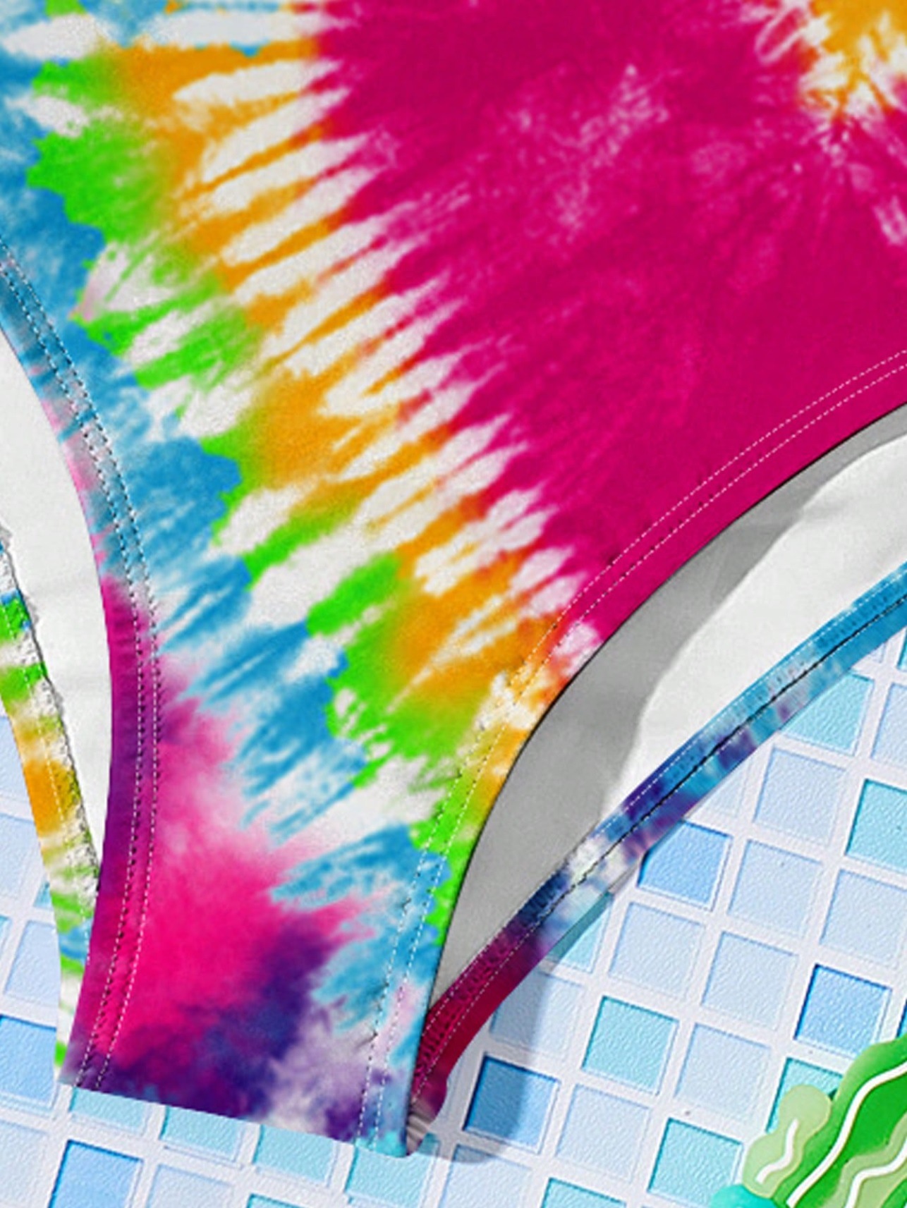 Biquíni de duas peças para menina com estampado de verão_voghion.com