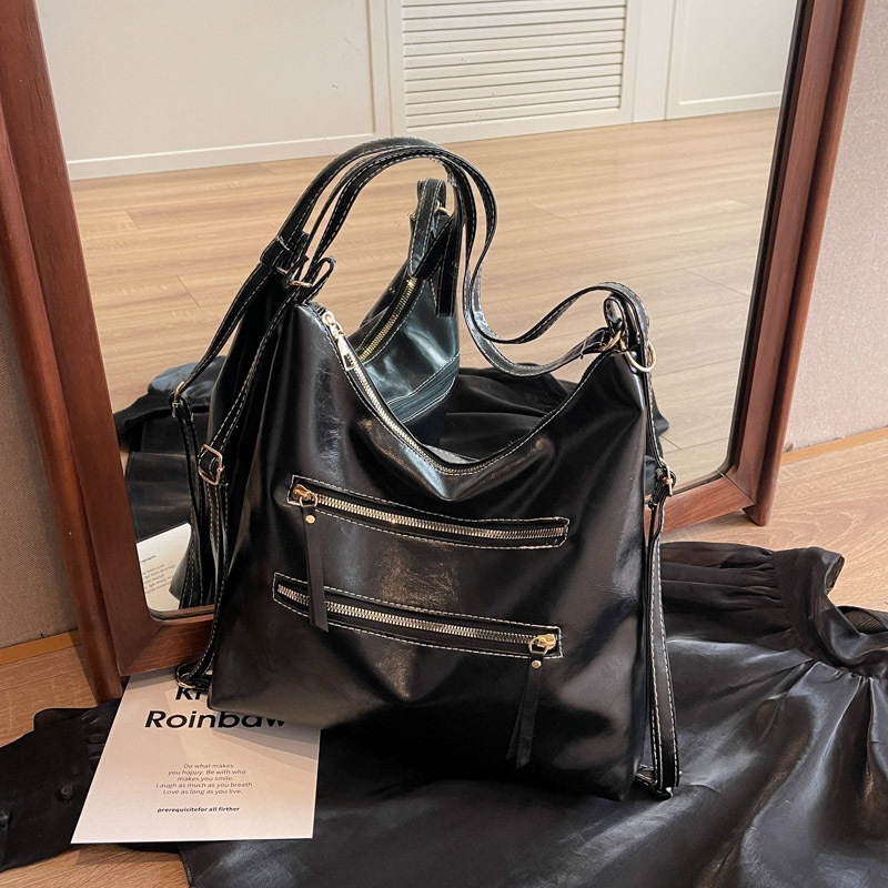 Casual viaje retro bolsos de mujer 2025 nuevo otoño invierno de alta capacidad sensación de hombro mochila bolsa