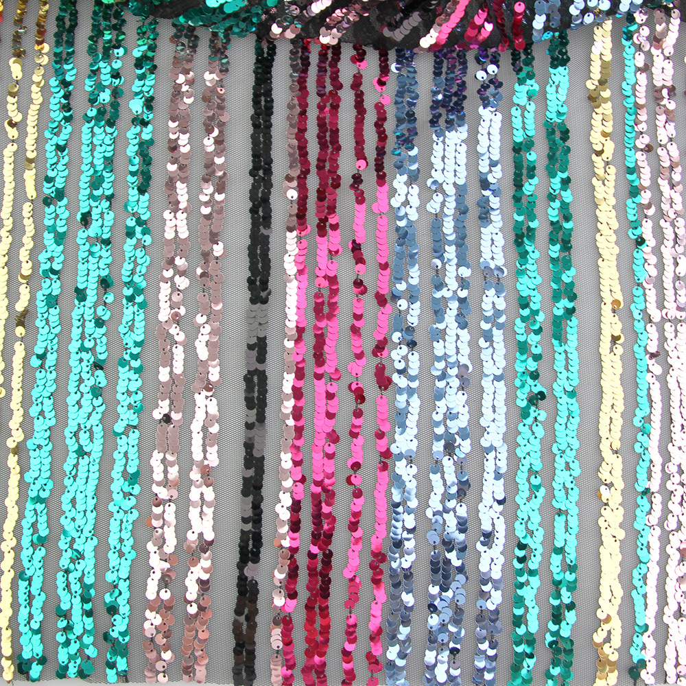 现货竖条5MM绣片网眼布面料  直条竖条七彩绣片纱 纱裙时尚网布