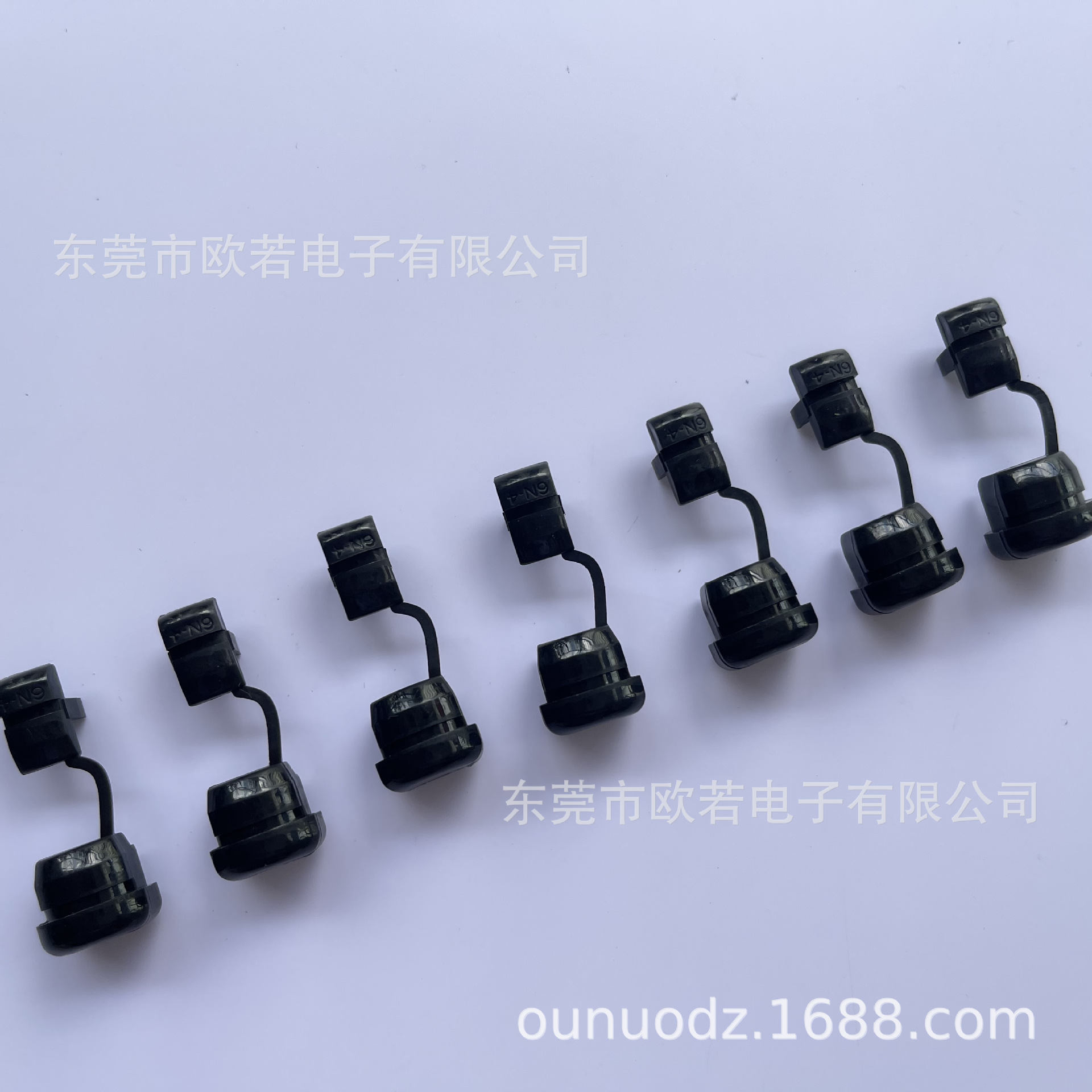 厂价供应插线板专用黑色6N-4电源线扣线卡 （附图）