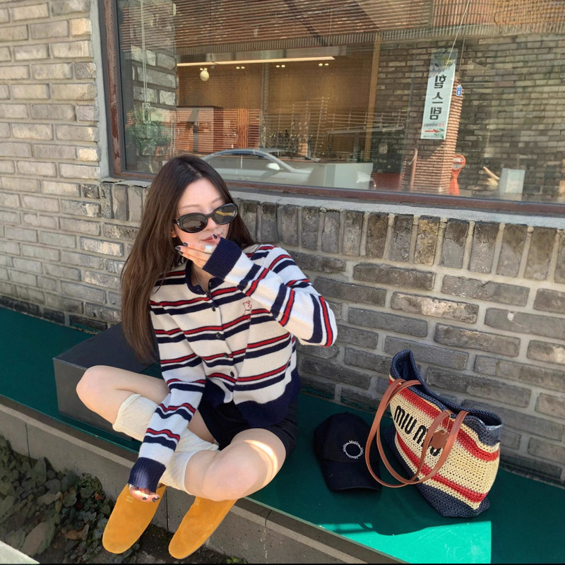 Cute Dog Print Long-Sleeve Striped Knit Sweater with Round Neck and Cardigan Style, New Lazy Style Women's Top, Fashionable and Versatile