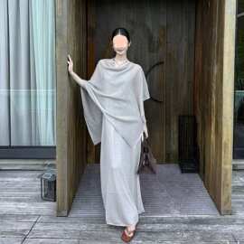 设计感披肩式针织衫吊带连衣裙套装女杏色两件套针织源头工厂串珠