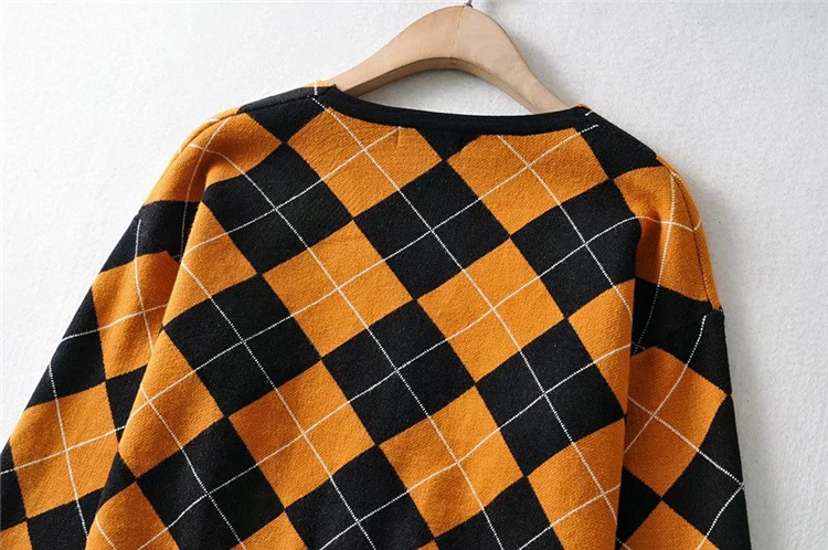 Cardigan in Orange